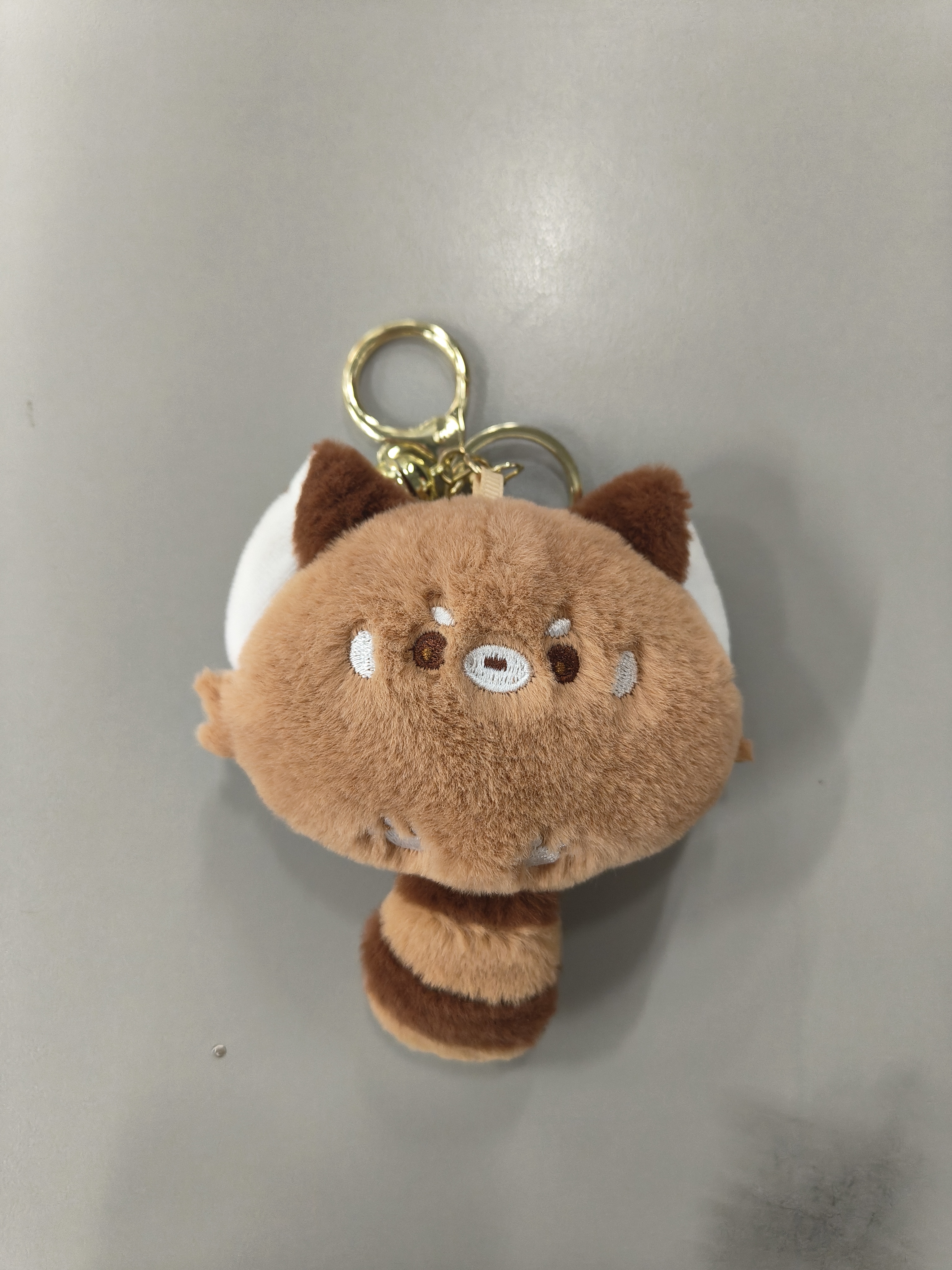 The sound of shaking the bell on the doll