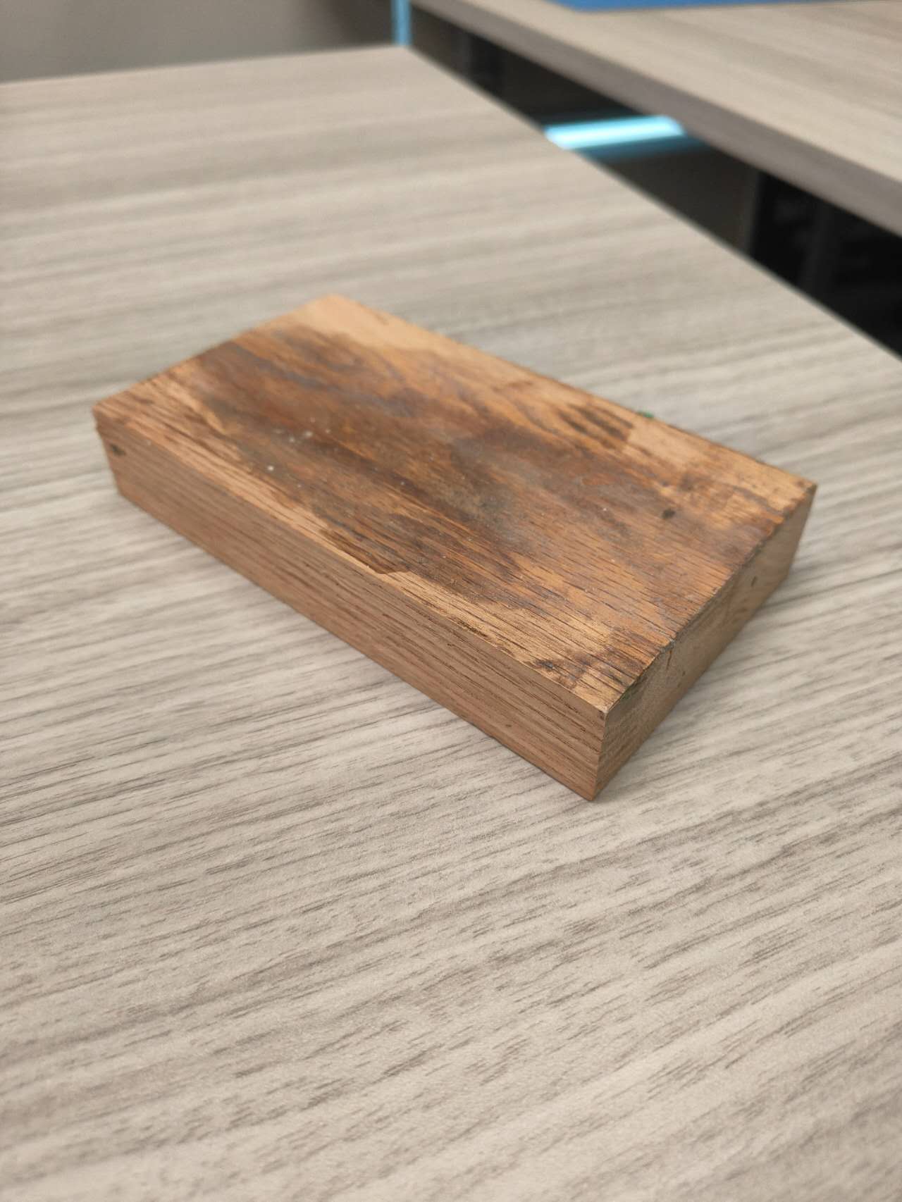 Wood Block<br>
Material States: Refined<br>

Material Plasticity: Rigid<br>

Material Use: Tool